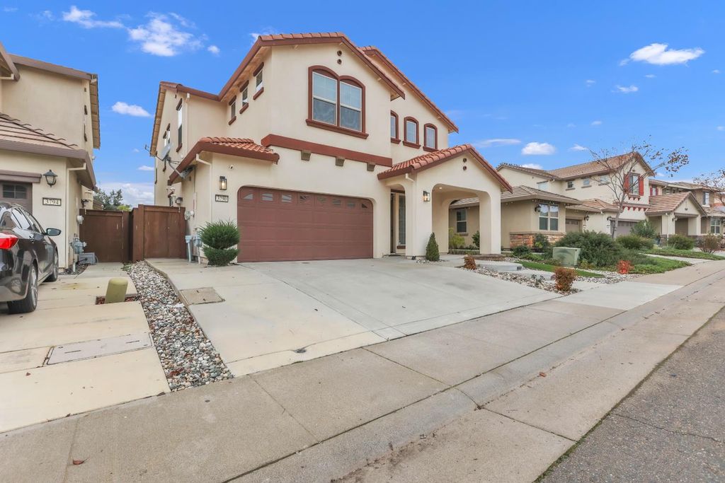 3790 Rockdale Dr, Rancho Cordova, CA 95742
