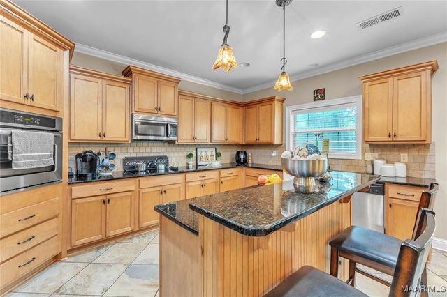 126 N Dogwood Terrace, Wetumpka, AL 36093