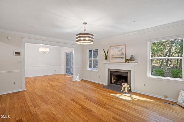9 Lark Circle, Chapel Hill, NC 27517