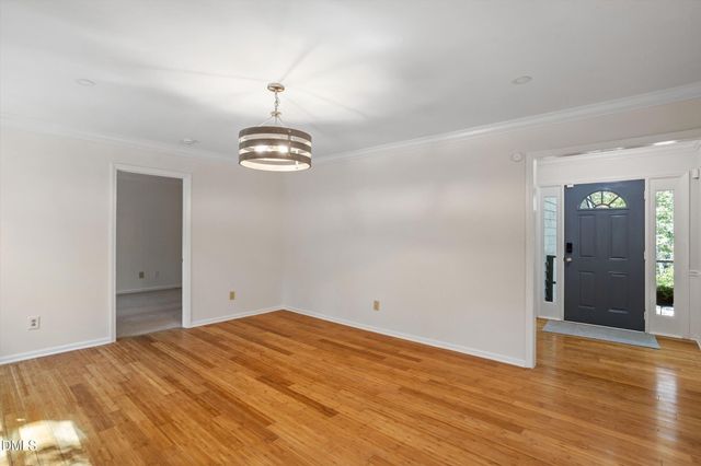 9 Lark Circle, Chapel Hill, NC 27517