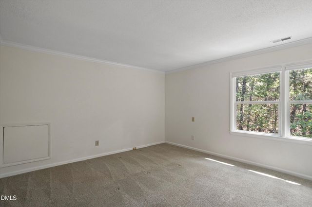 9 Lark Circle, Chapel Hill, NC 27517