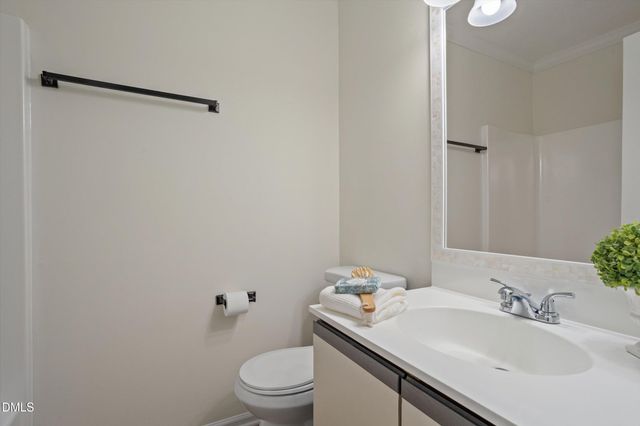 9 Lark Circle, Chapel Hill, NC 27517
