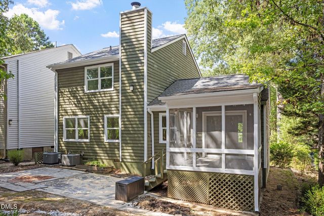 9 Lark Circle, Chapel Hill, NC 27517