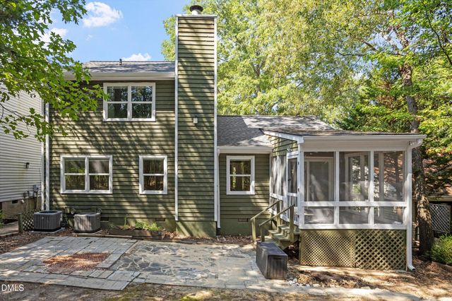 9 Lark Circle, Chapel Hill, NC 27517
