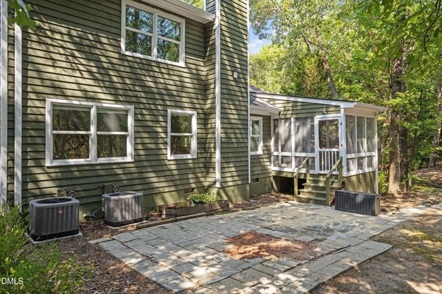 9 Lark Circle, Chapel Hill, NC 27517