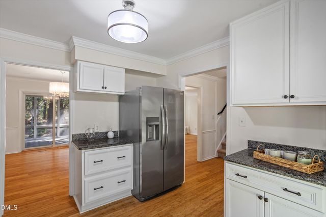 9 Lark Circle, Chapel Hill, NC 27517