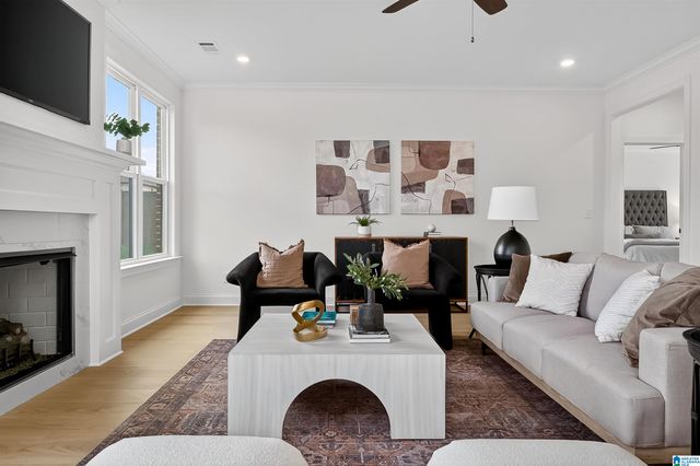 600 CALVERT CIRCLE, Hoover, AL 35244