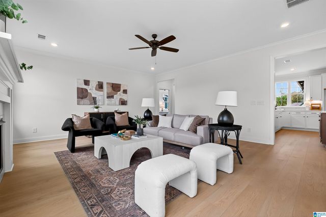 600 CALVERT CIRCLE, Hoover, AL 35244