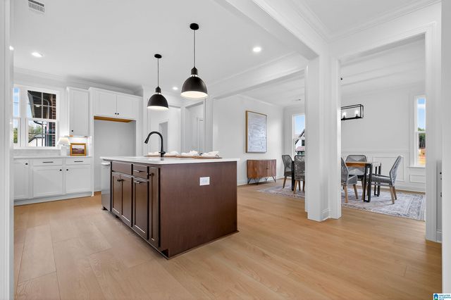 600 CALVERT CIRCLE, Hoover, AL 35244