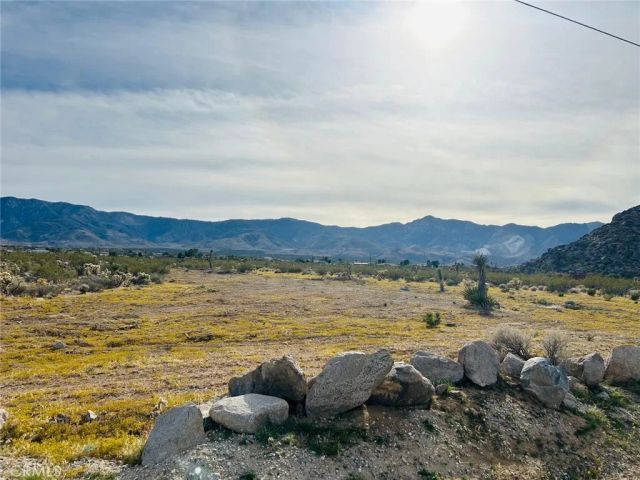 32 Amber, Lucerne Valley, CA 92356