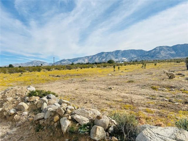 32 Amber, Lucerne Valley, CA 92356