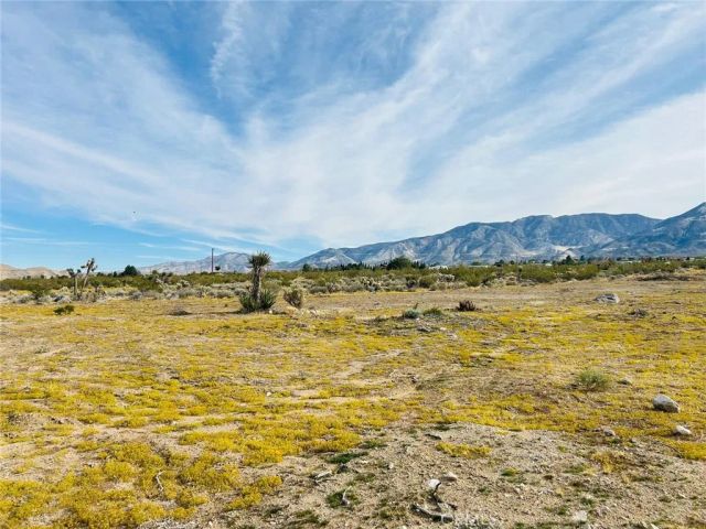 32 Amber, Lucerne Valley, CA 92356