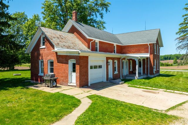 26107 Beeson Street, Cassopolis, MI 49031