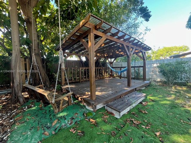 16805 SW 109th Court, Miami, FL 33157