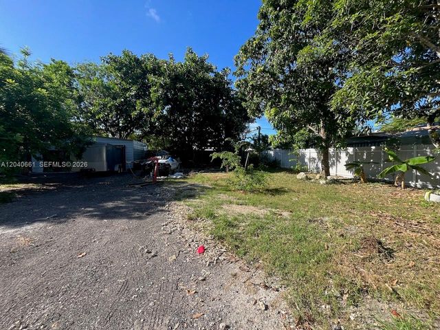 16805 SW 109th Court, Miami, FL 33157