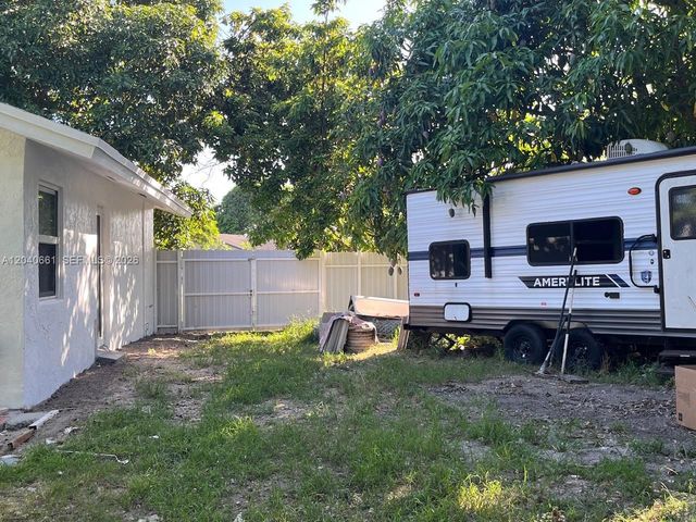 16805 SW 109th Court, Miami, FL 33157