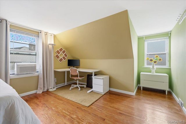 196 William Street, Williston Park, NY 11596