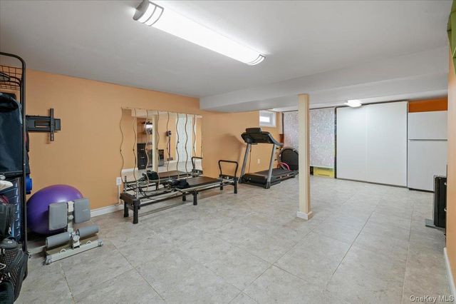 196 William Street, Williston Park, NY 11596