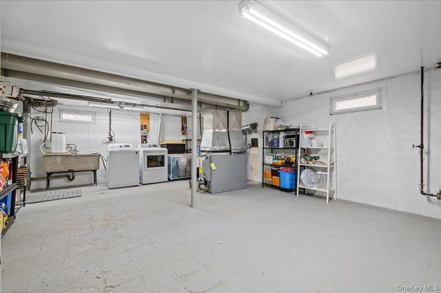 196 William Street, Williston Park, NY 11596