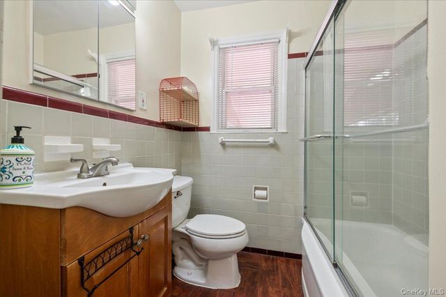 196 William Street, Williston Park, NY 11596