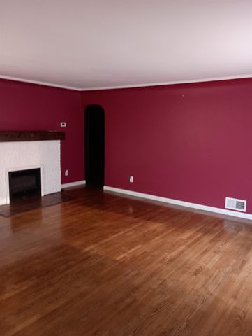 4323 N Wall St, Spokane, WA 99205
