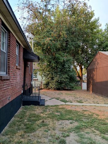 4323 N Wall St, Spokane, WA 99205