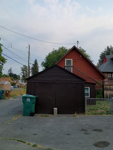 4323 N Wall St, Spokane, WA 99205