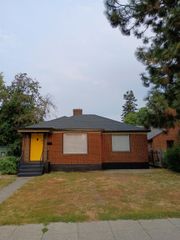 4323 N Wall St, Spokane, WA 99205