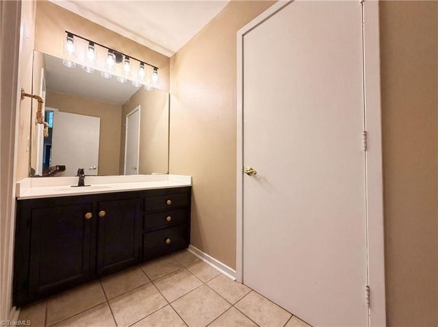 101 Maple Hill Court, Winston-salem, NC 27106