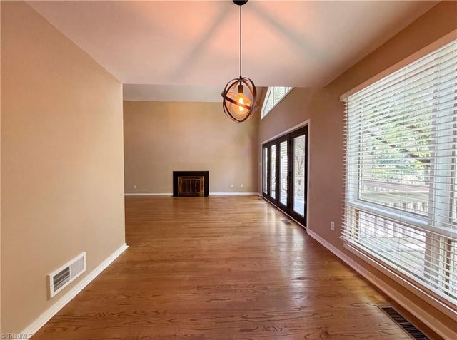 101 Maple Hill Court, Winston-salem, NC 27106