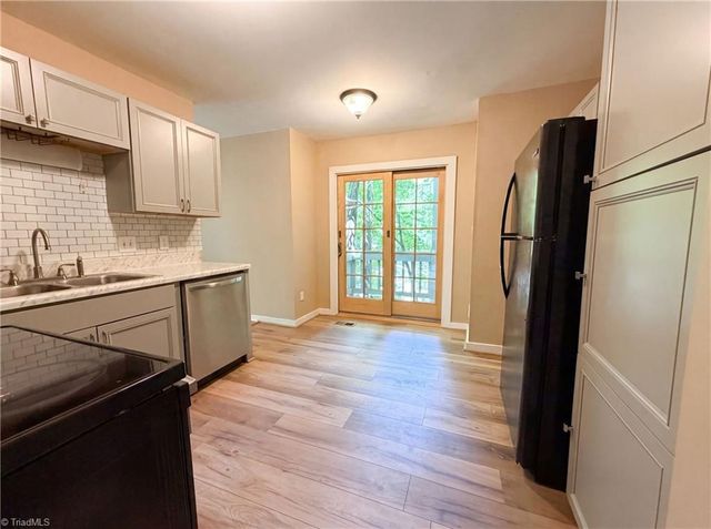 101 Maple Hill Court, Winston-salem, NC 27106