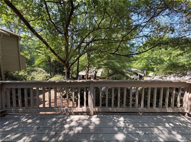 101 Maple Hill Court, Winston-salem, NC 27106
