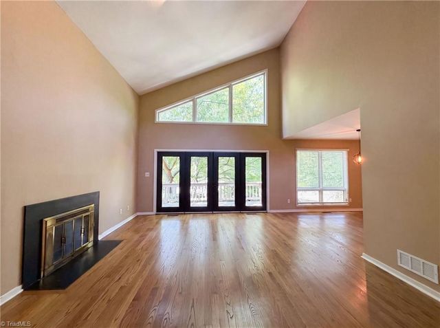 101 Maple Hill Court, Winston-salem, NC 27106