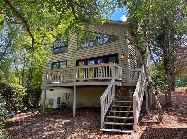 101 Maple Hill Court, Winston-salem, NC 27106