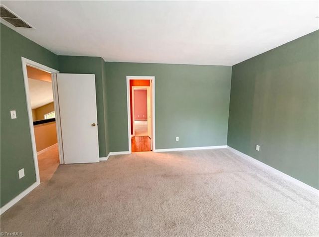 101 Maple Hill Court, Winston-salem, NC 27106