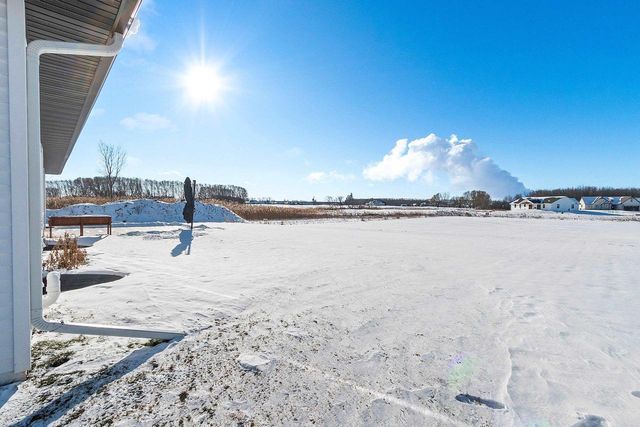 302 KERRIGAN DRIVE, Wrightstown, WI 54180