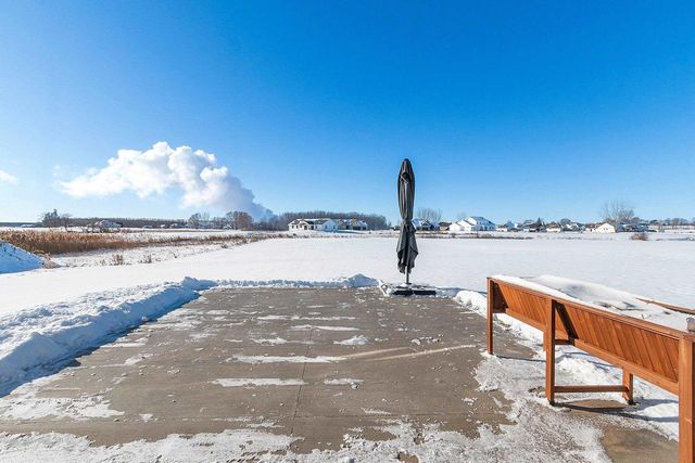 302 KERRIGAN DRIVE, Wrightstown, WI 54180