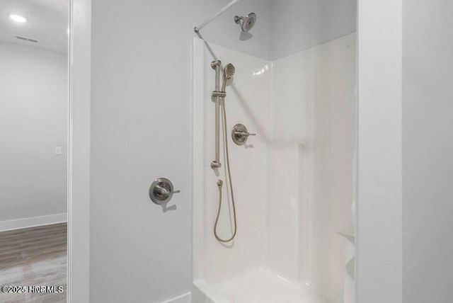 300 E Theriault Court, Jacksonville, NC 28540