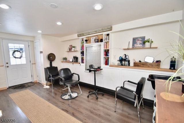 27 Grandview Ave, Jefferson Twp., NJ 07460