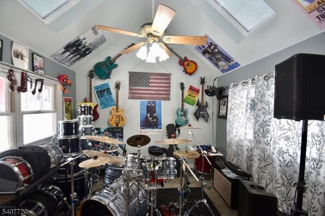 27 Grandview Ave, Jefferson Twp., NJ 07460