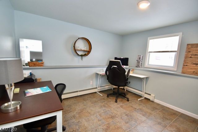 27 Grandview Ave, Jefferson Twp., NJ 07460