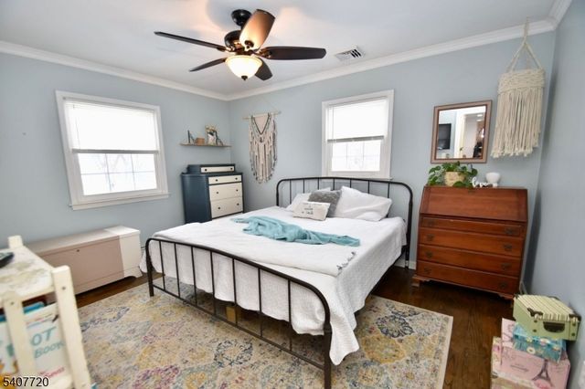 27 Grandview Ave, Jefferson Twp., NJ 07460