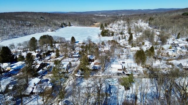 27 Grandview Ave, Jefferson Twp., NJ 07460