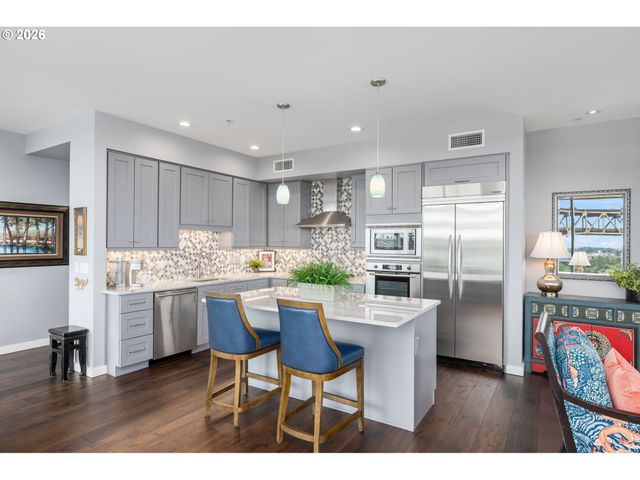 1900 S RIVER Dr 502, Portland, OR 97201