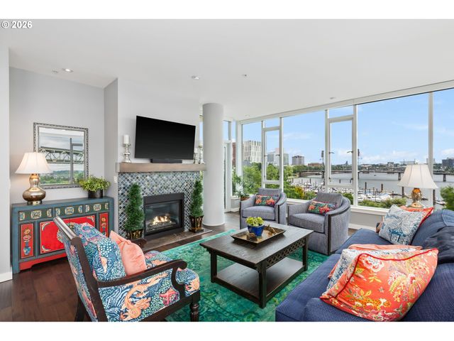 1900 S RIVER Dr 502, Portland, OR 97201