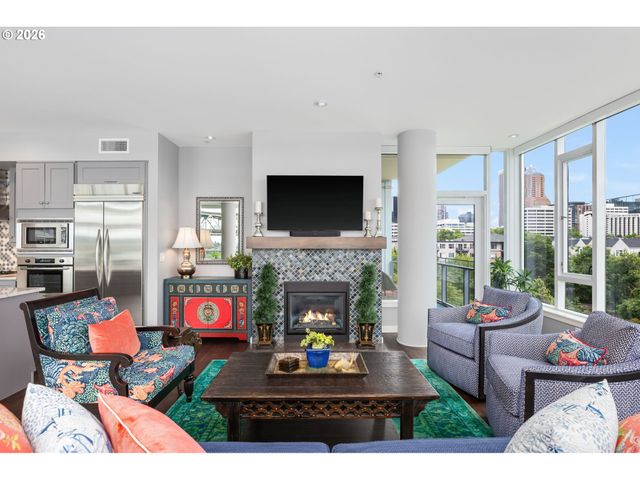 1900 S RIVER Dr 502, Portland, OR 97201