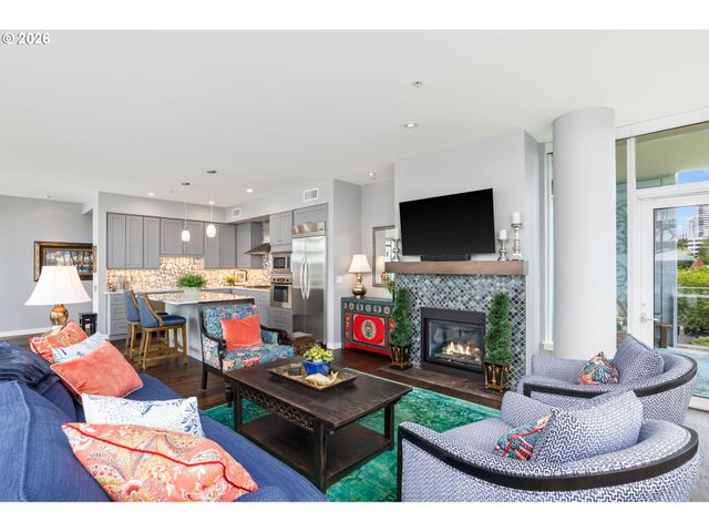 1900 S RIVER Dr 502, Portland, OR 97201