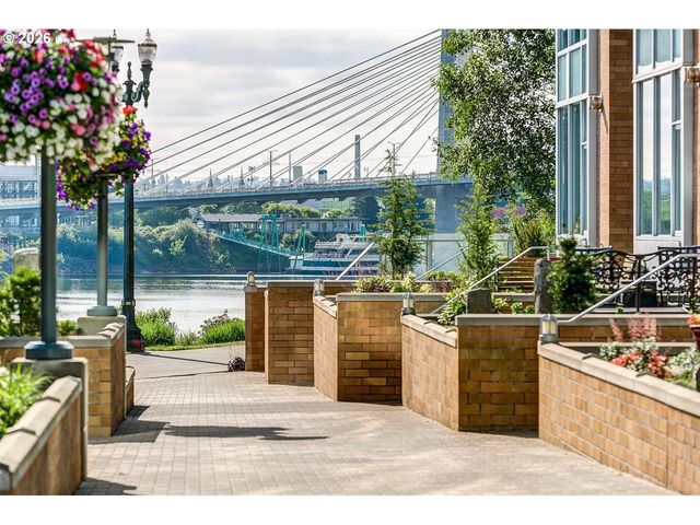 1900 S RIVER Dr 502, Portland, OR 97201