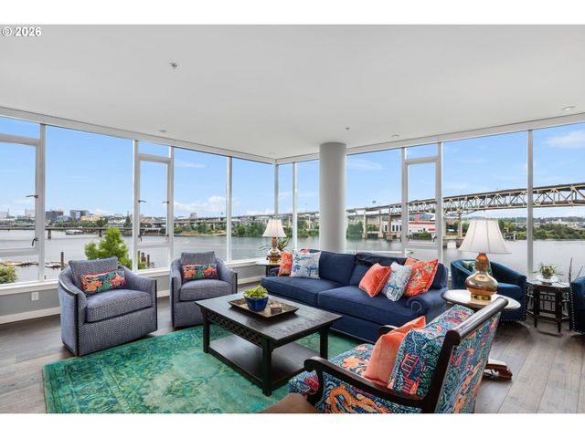 1900 S RIVER Dr 502, Portland, OR 97201
