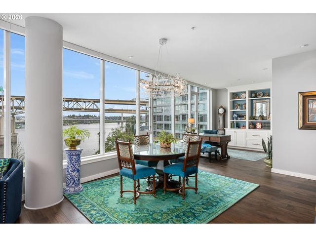 1900 S RIVER Dr 502, Portland, OR 97201